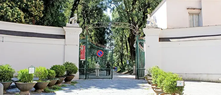 The main entrance gate to Villa Floridiana